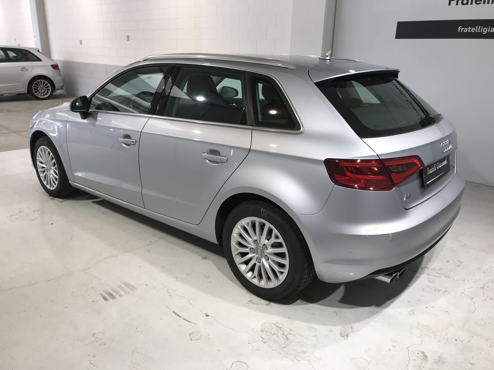 Audi A3 - - Diesel - Manual - 250 425 km