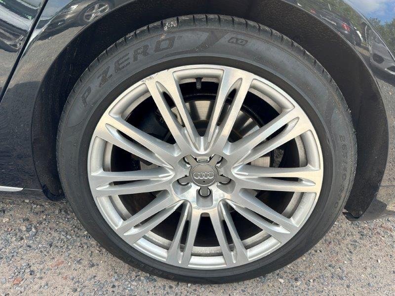 Audi A8 4.0 tfsi - Benzine - Automatic - 217 800 km