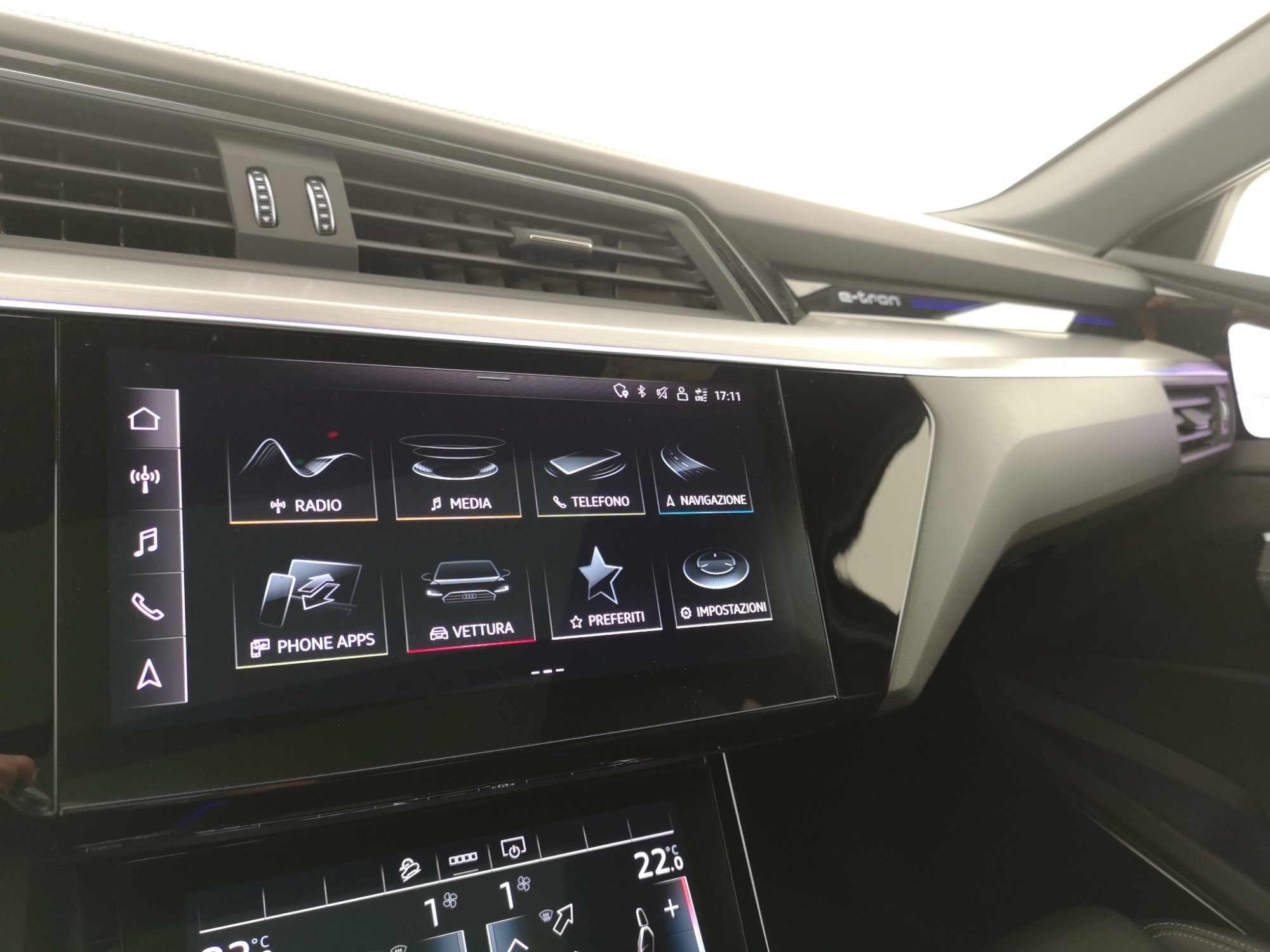 Audi E-Tron - - Electric - Automatic - 22 185 km