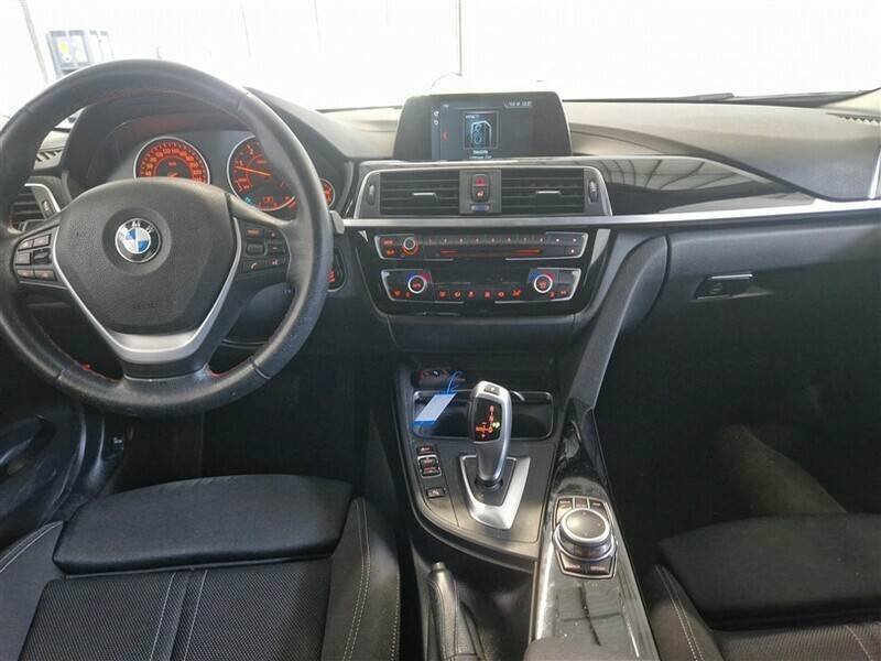 Bmw 3 Series 320d - Diesel - Automatic - 193 410 km