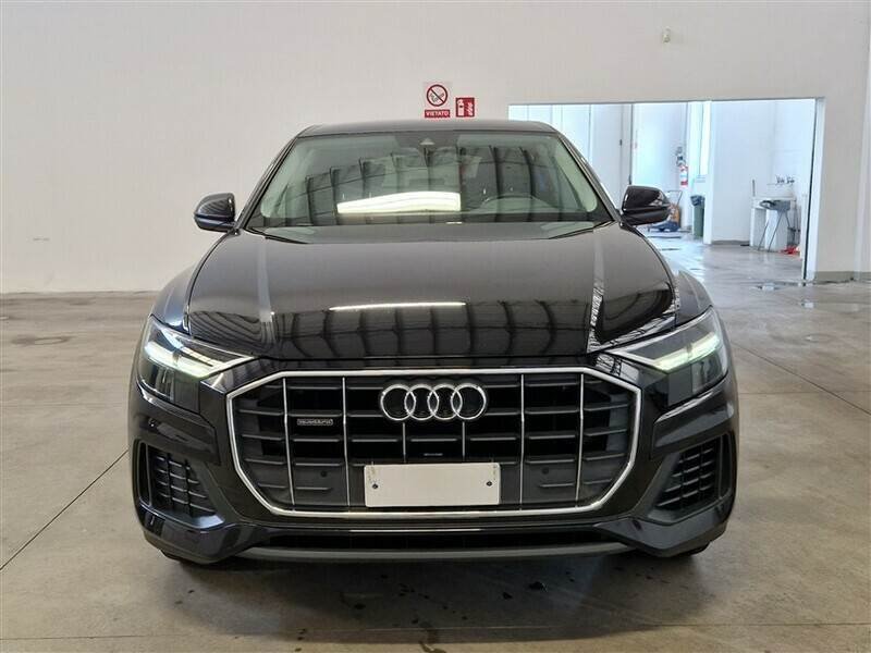 Audi Q8 3.0 TDI - Hybride - Automatic - 119 175 km