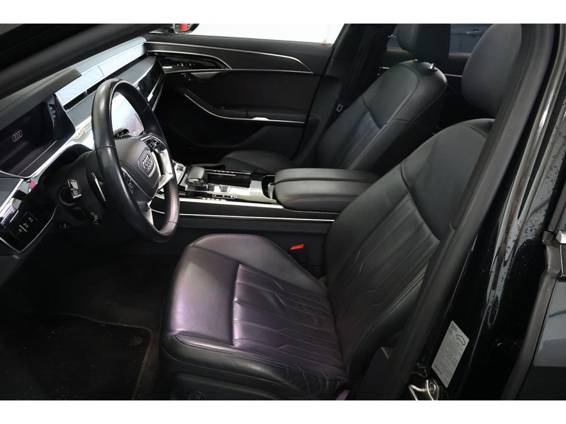 Audi A8 55 TFSI - Benzine - Automatic - 108 753 km