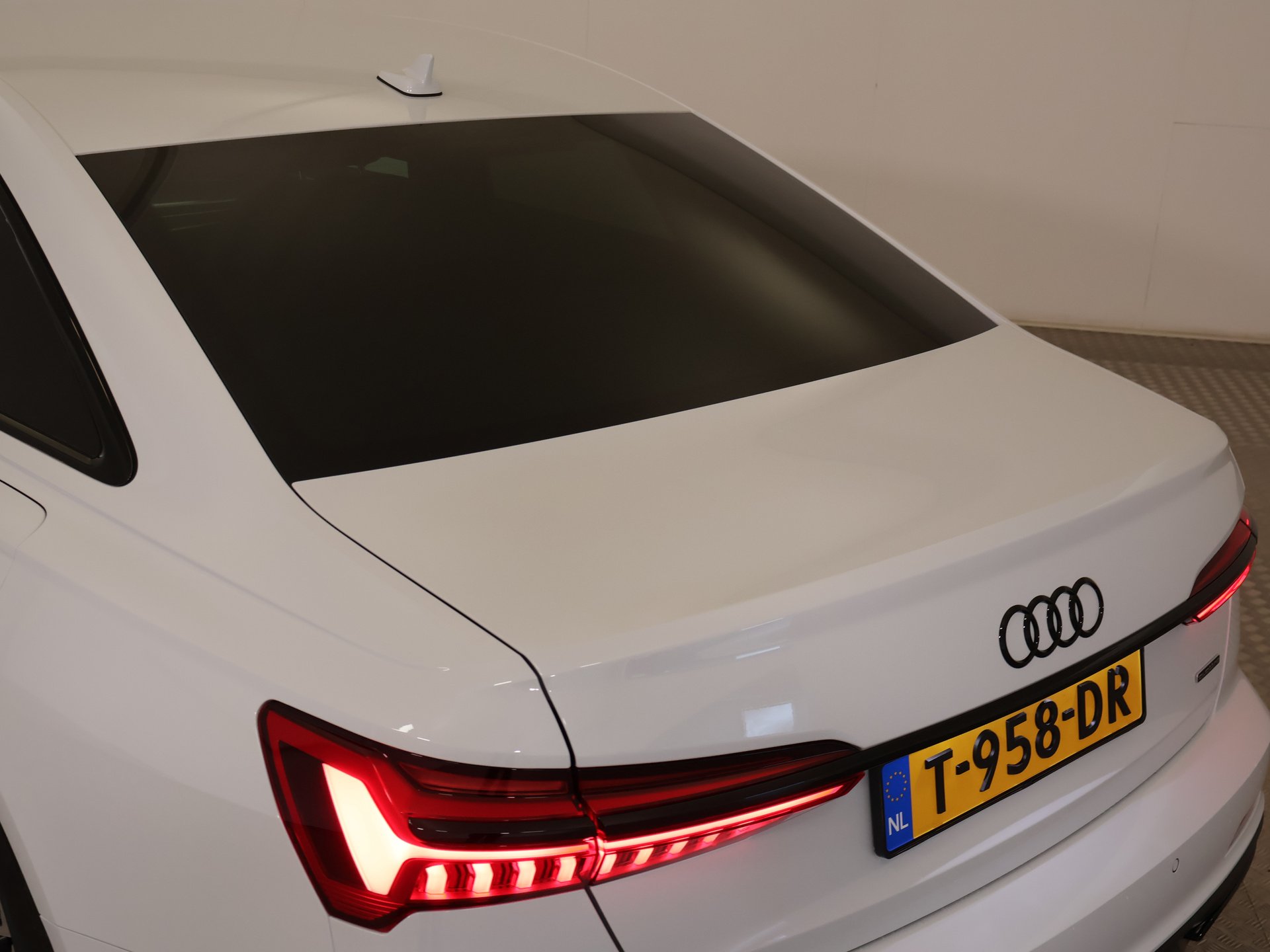 Audi A6 55 TFSI - Hybride - Automatic - 12 935 km