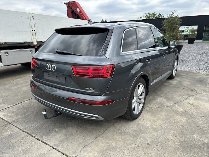 Audi Q7 3.0 TDI - Hybride - Automatic - 205 300 km