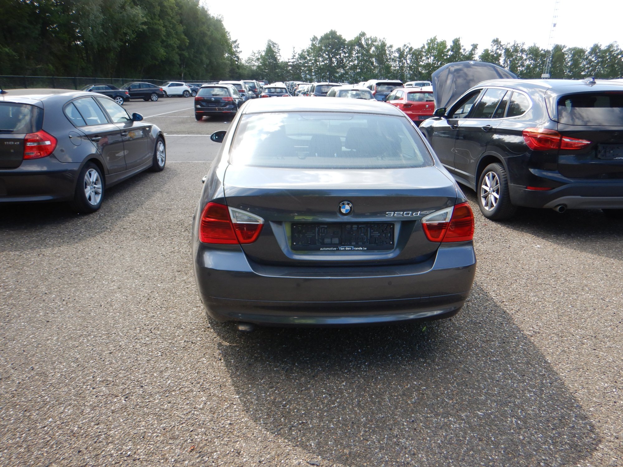 Bmw 3 Series 320d - Diesel - Manual - 276 934 km