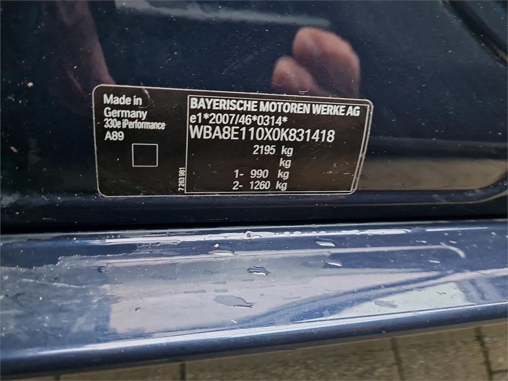 Bmw 3 Series 330e - Hybride - Automatic - 181 959 km