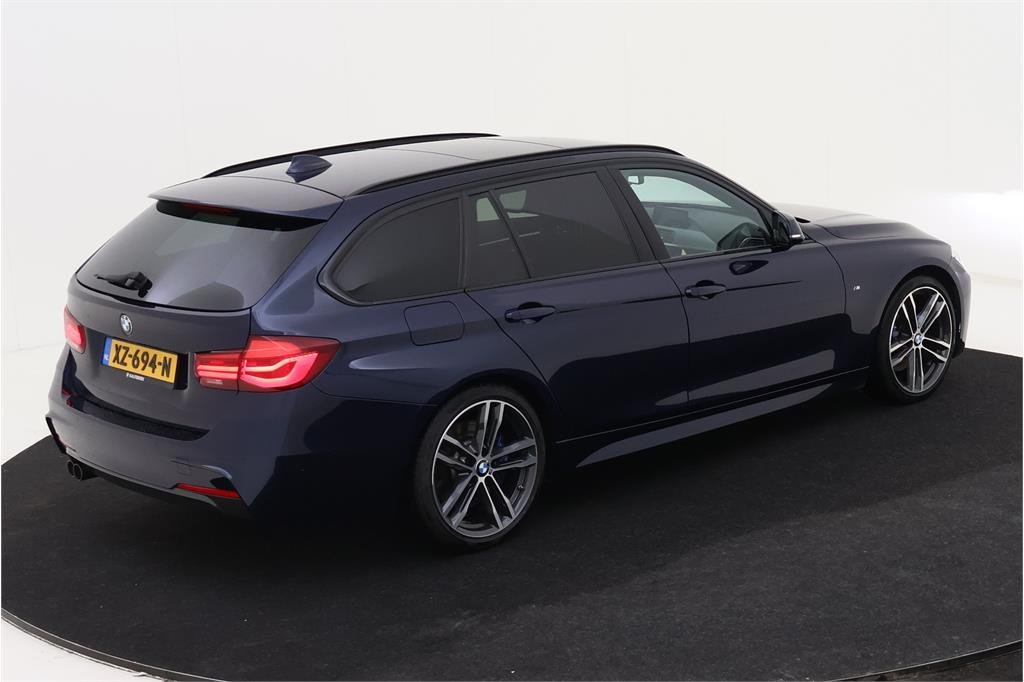 Bmw 3 Series 320i - Benzine - Automatic - 87 342 km