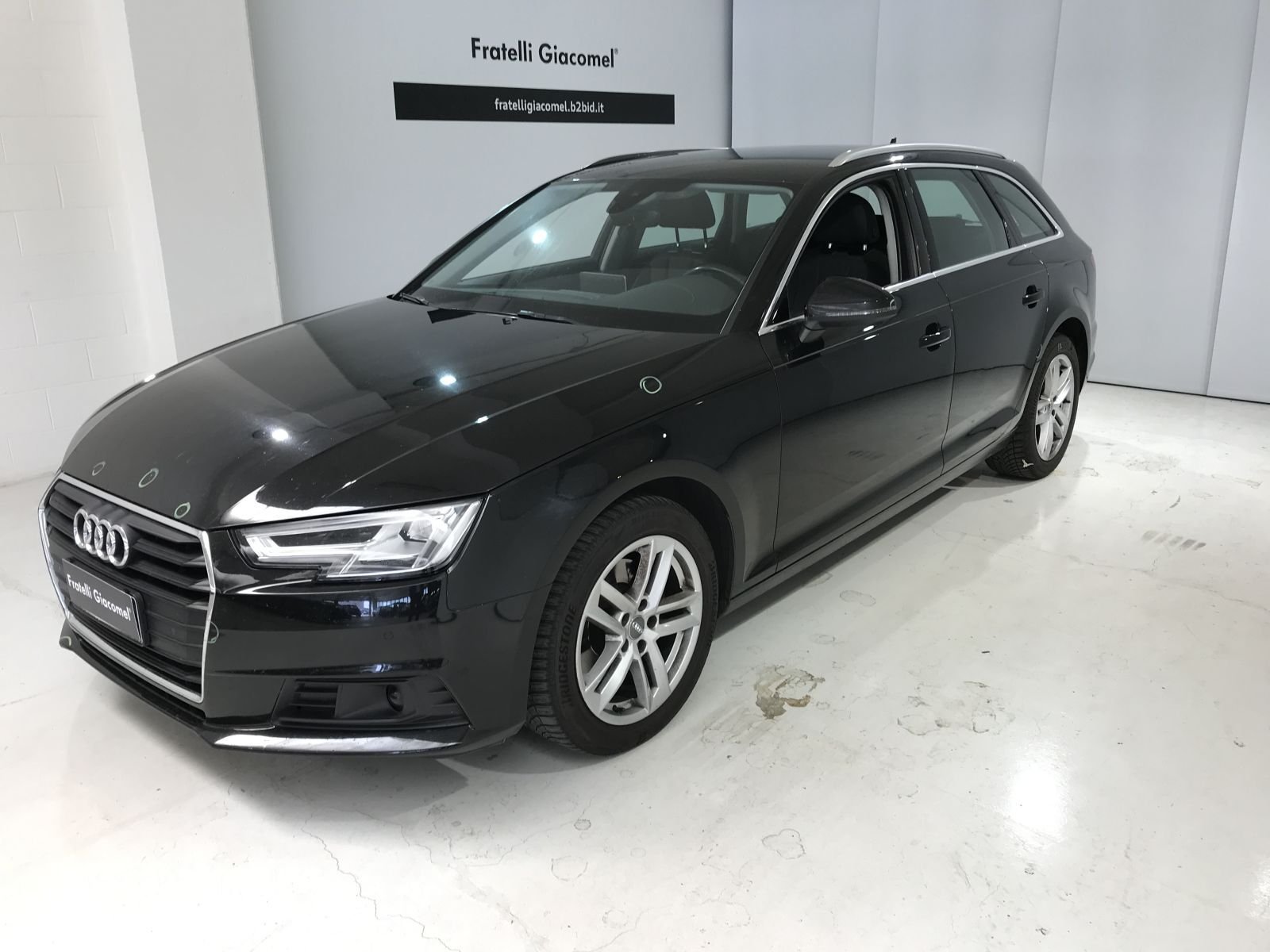 Audi A4 35 - Diesel - Automatic - 245 850 km