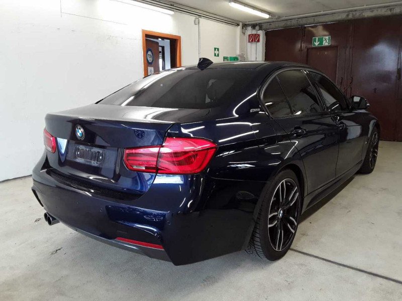 Bmw 3 Series 330e - Hybride - Automatic - 74 821 km