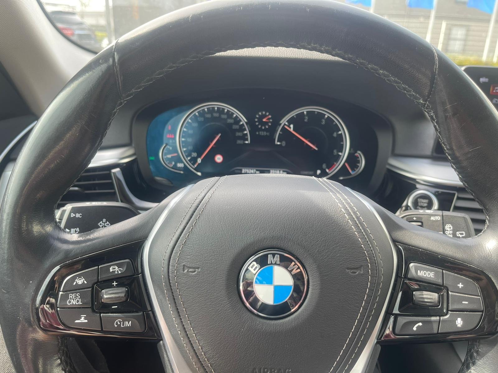 Bmw 5 Series 520 - Diesel - Automatic - 275 247 km