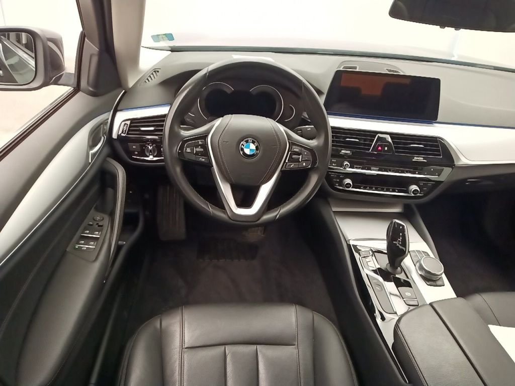 Bmw 5 Series 530e - Hybride - Automatic - 140 150 km