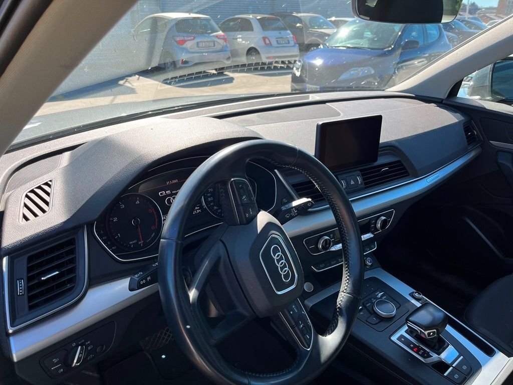 Audi Q5 2.0 TDI - Diesel - Automatic - 163 232 km