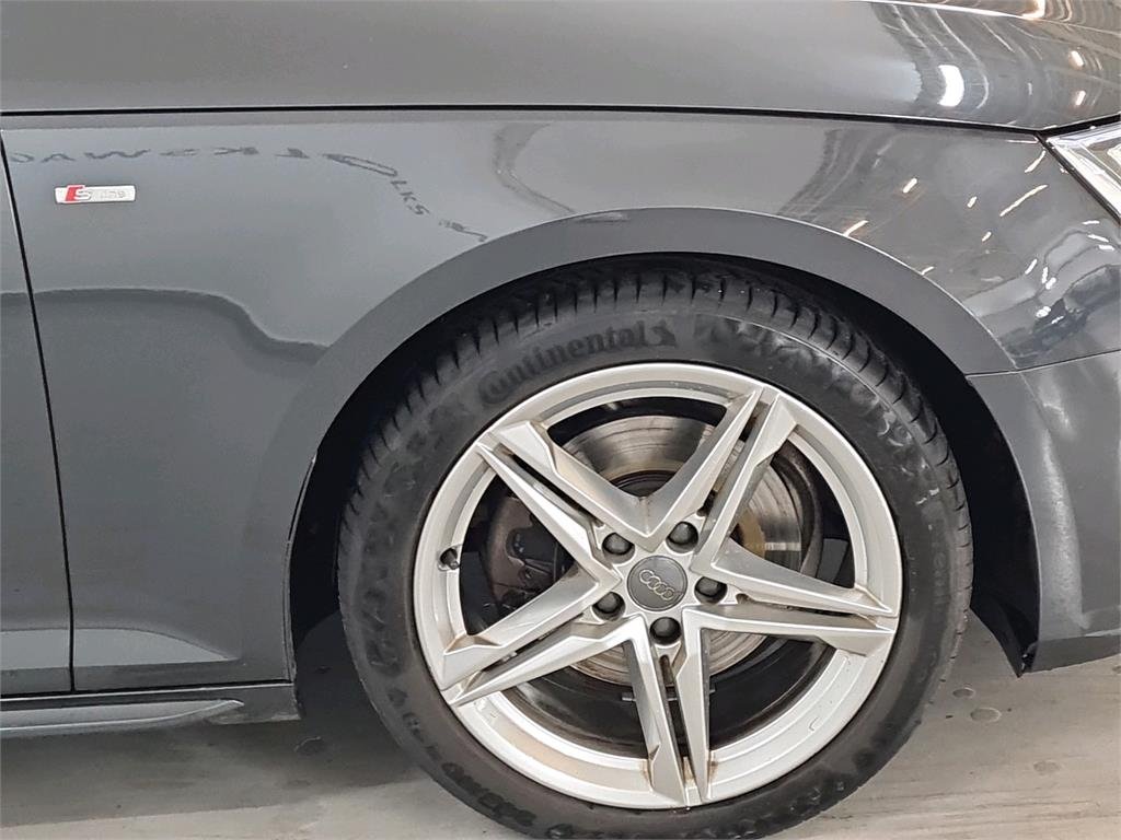 Audi A4 2.0 TFSI - Benzine - Automatic - 175 094 km