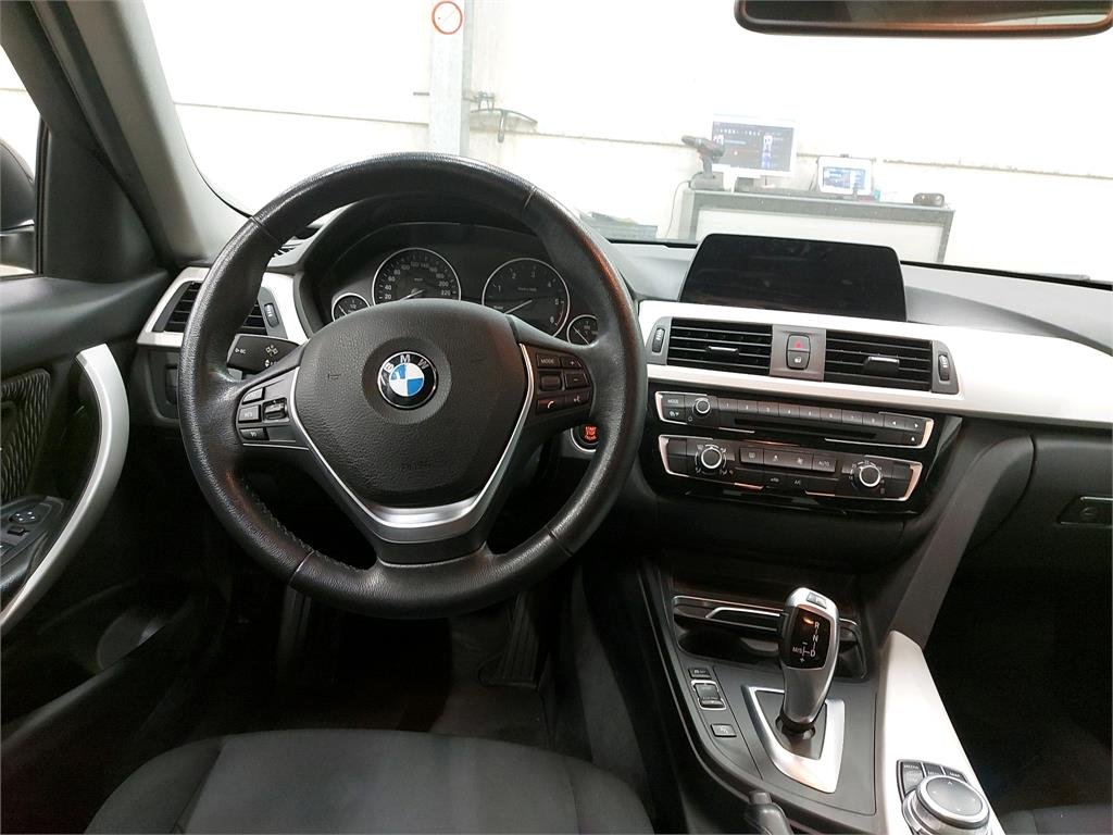 Bmw 3 Series 318d - Diesel - Automatic - 159 087 km