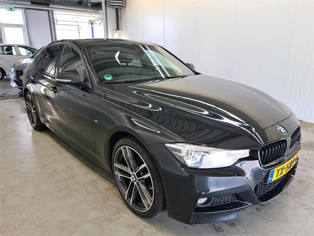 Bmw 3 Series 320 - Benzine - Automatic - 97 963 km