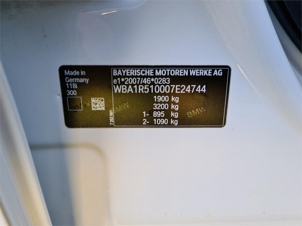 Bmw 1 Series 118i - Benzine - Automatic - 158 081 km