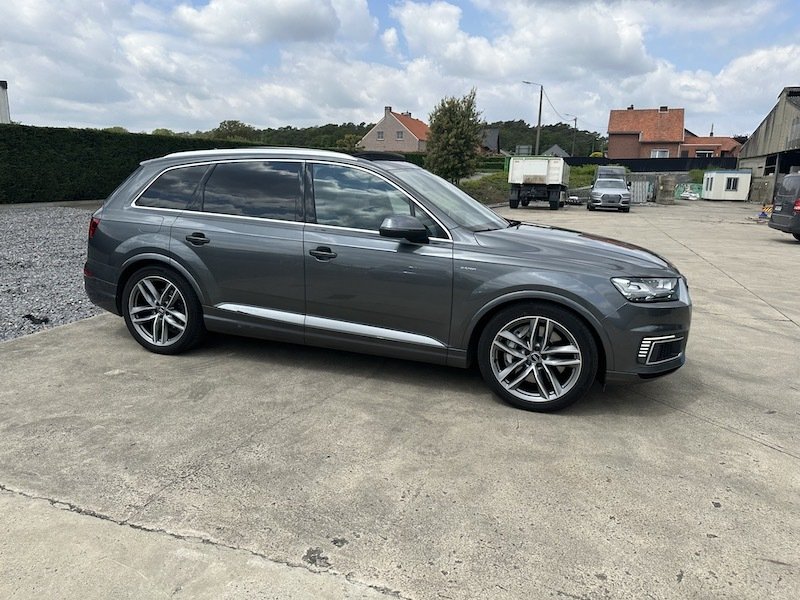 Audi Q7 3.0 TDI - Hybride - Automatic - 205 300 km