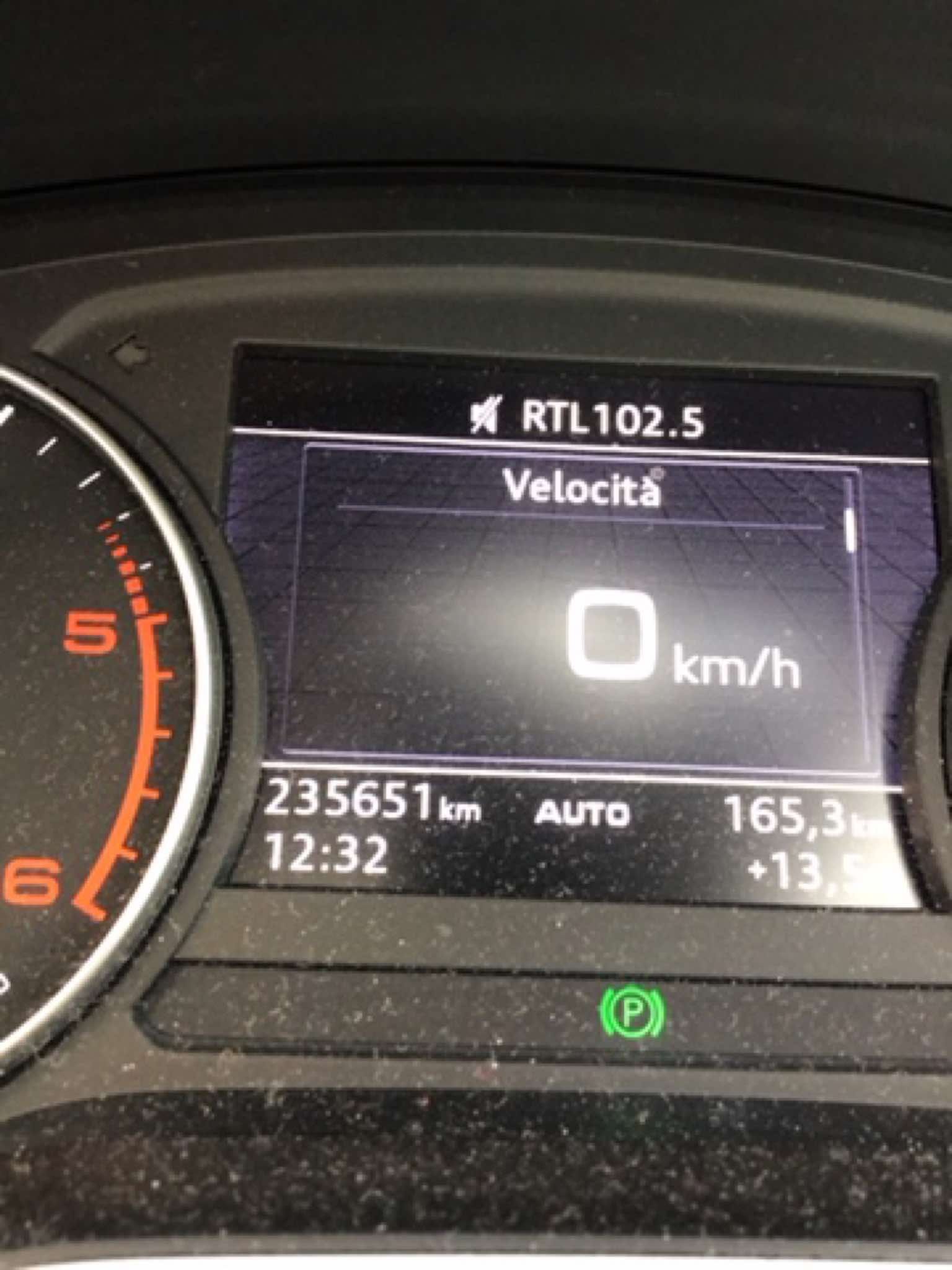 Audi A4 2.0 TDI - Diesel - Manual - 235 651 km