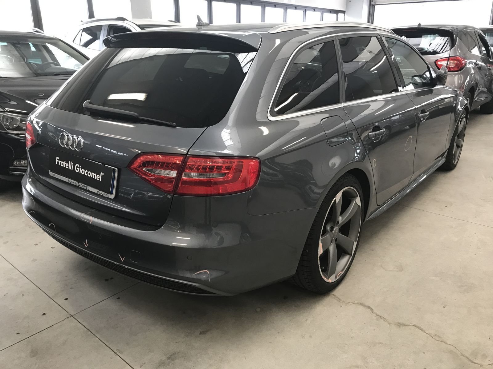 Audi A4 2.0 TDI - Diesel - Automatic - 225 282 km