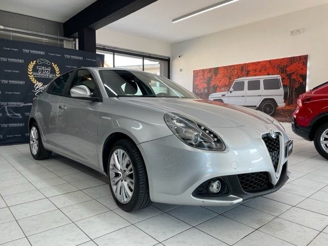 Alfa romeo Giulietta 1.6 JTDm - Diesel - Manual - 184 655 km