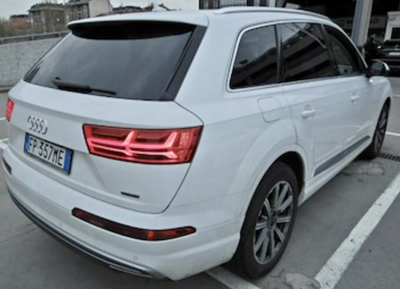 Audi Q7 3.0 TDI - Hybride - Automatic - 129 230 km