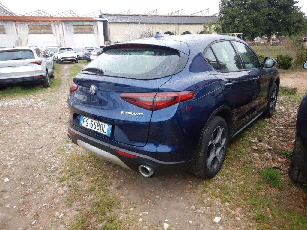 Alfa romeo Stelvio 2.2 - Diesel - Automatic - 192 663 km