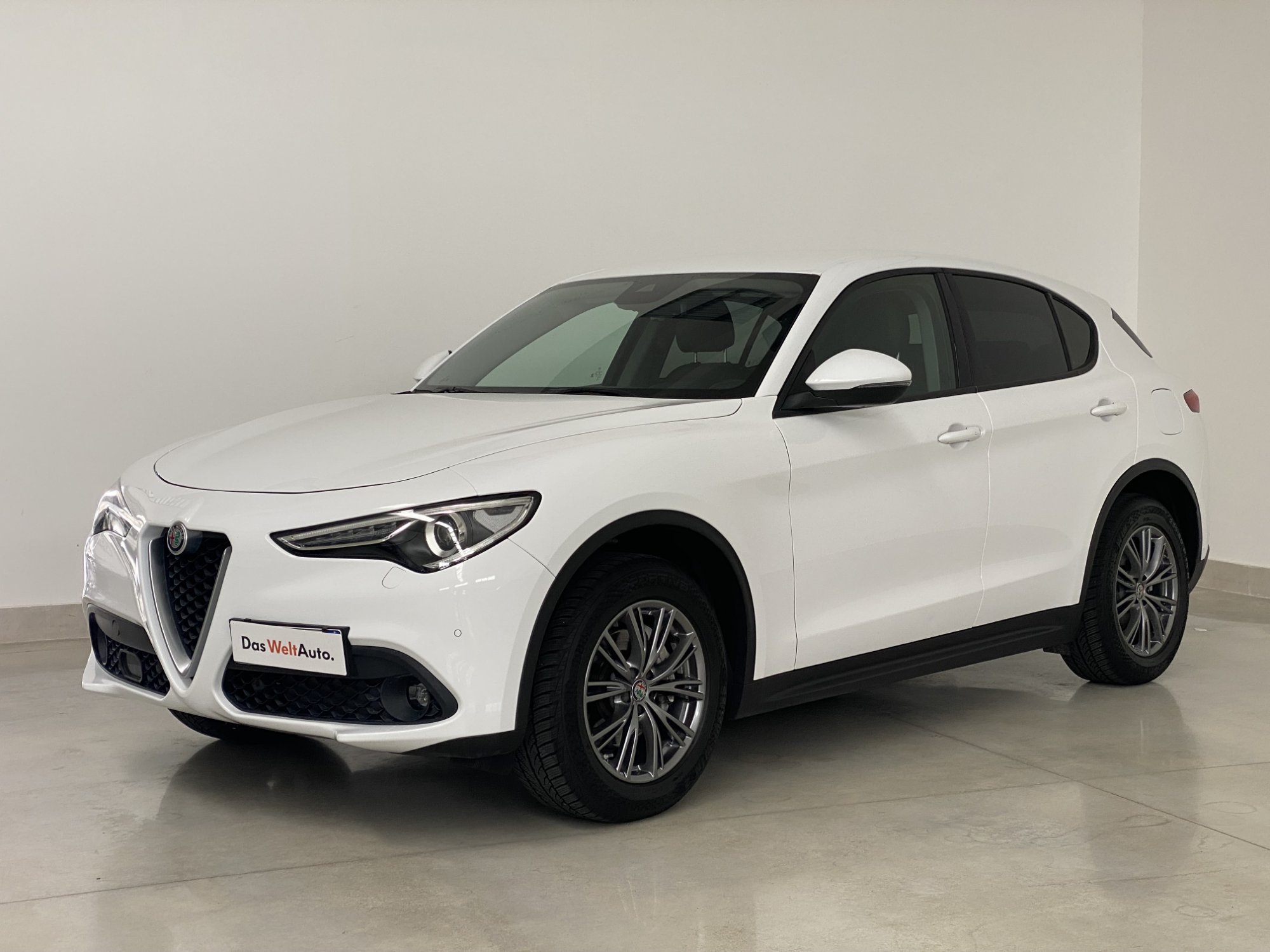 Alfa romeo Stelvio 2.2 - Diesel - Automatic - 70 682 km