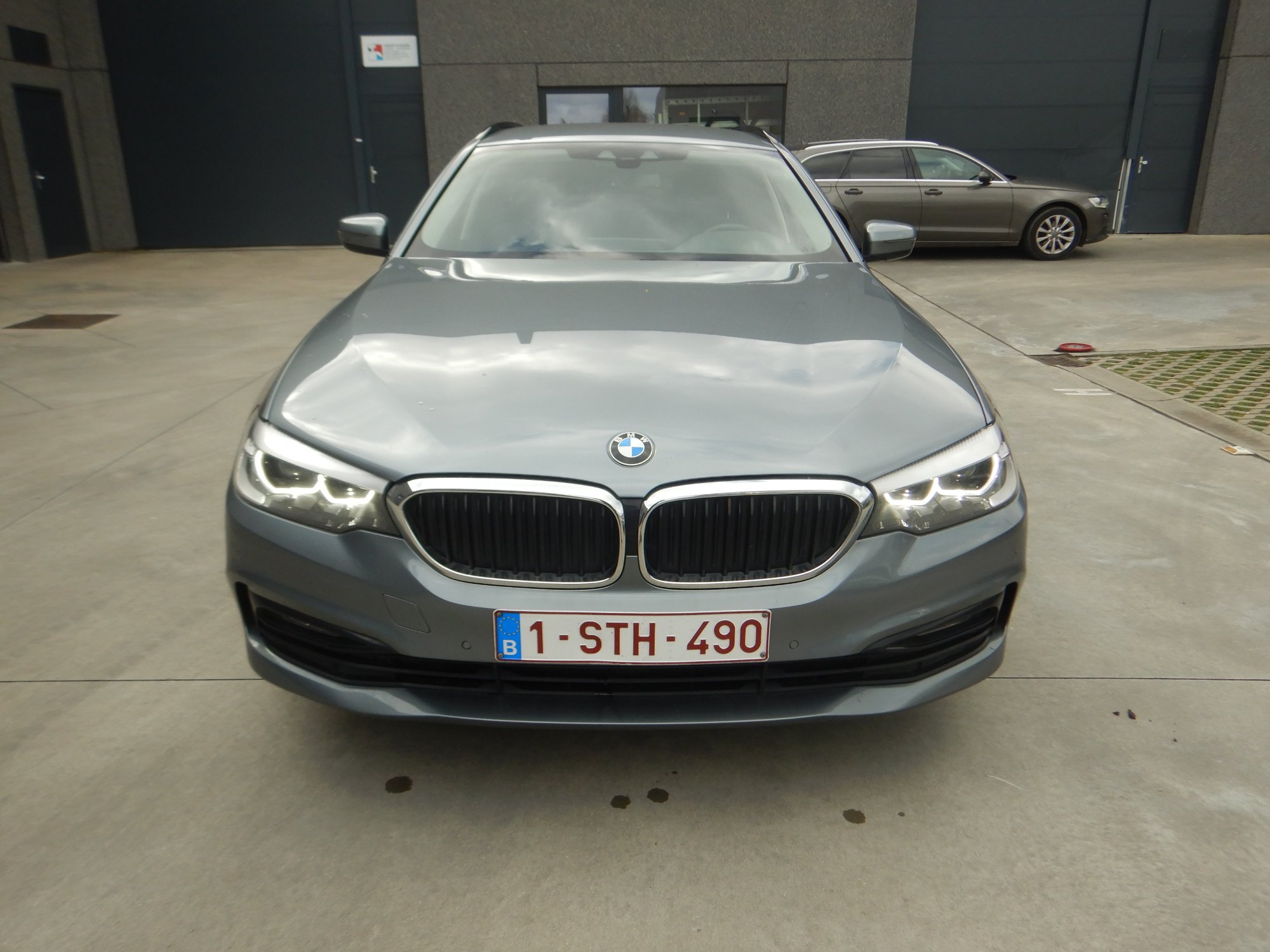 Bmw 5 Series 520 - Diesel - Automatic - 181 593 km