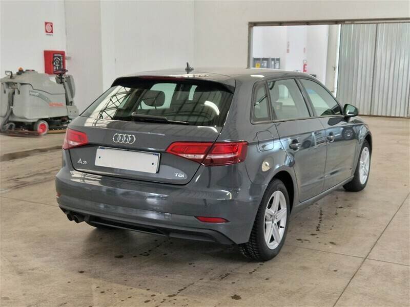 Audi A3 2.0 TDI - Diesel - Manual - 203 291 km