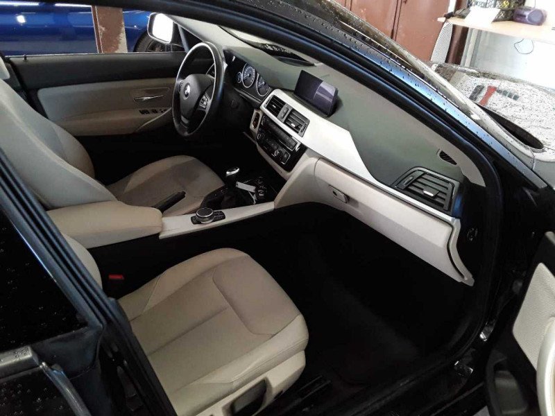 Bmw 3 Series 320d - Diesel - Manual - 124 520 km