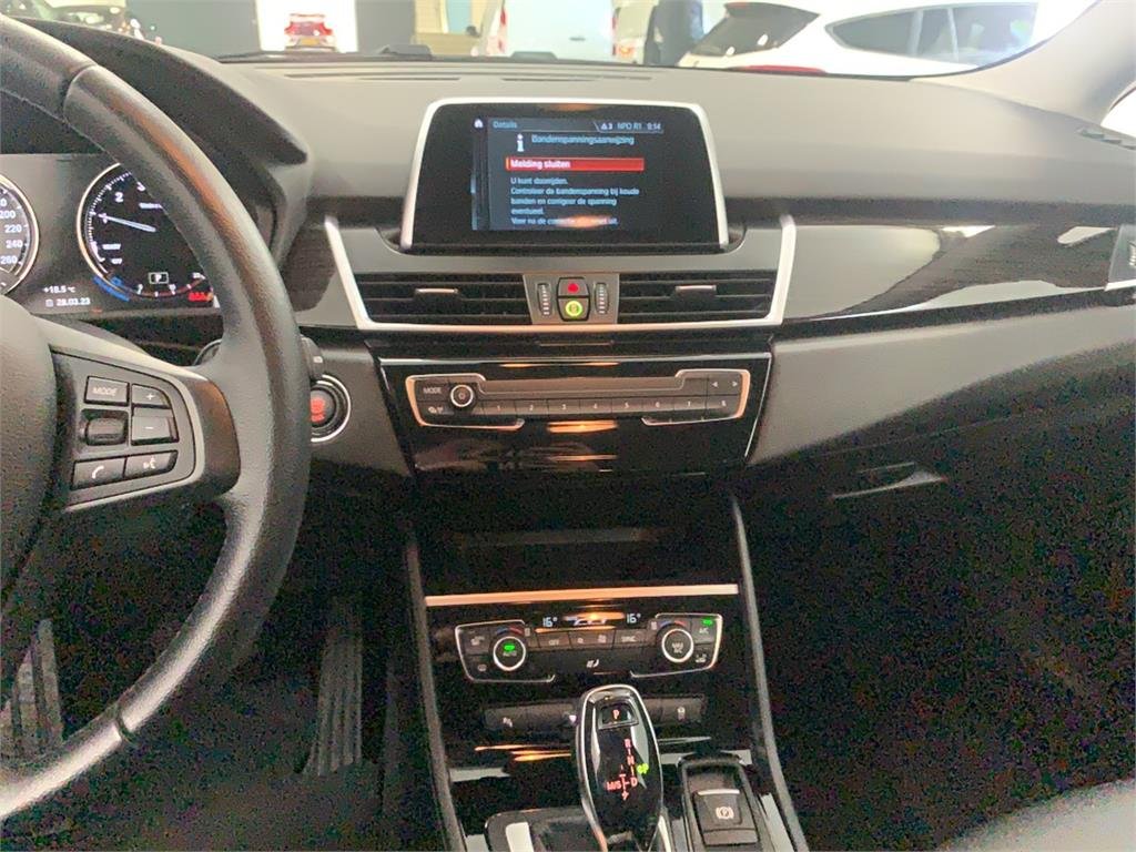 Bmw 2 Series 218i - Benzine - Automatic - 68 200 km