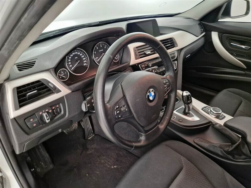 Bmw 3 Series 318d - Diesel - Automatic - 162 224 km