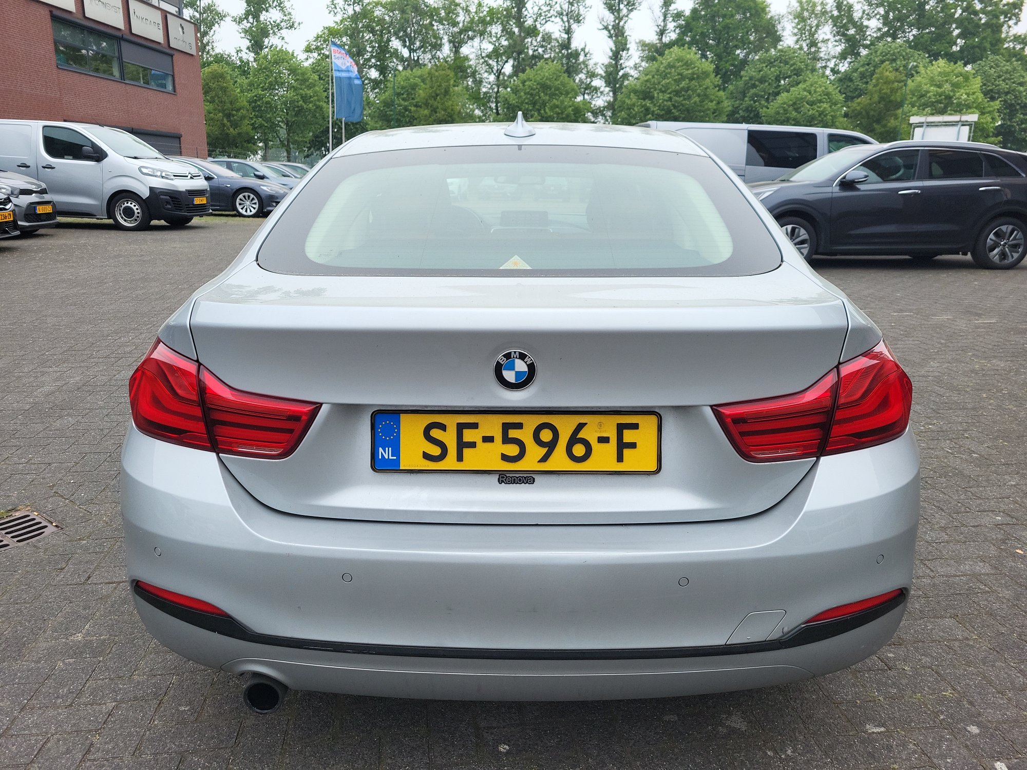 Bmw 4 Series 418i - Benzine - Automatic - 151 072 km