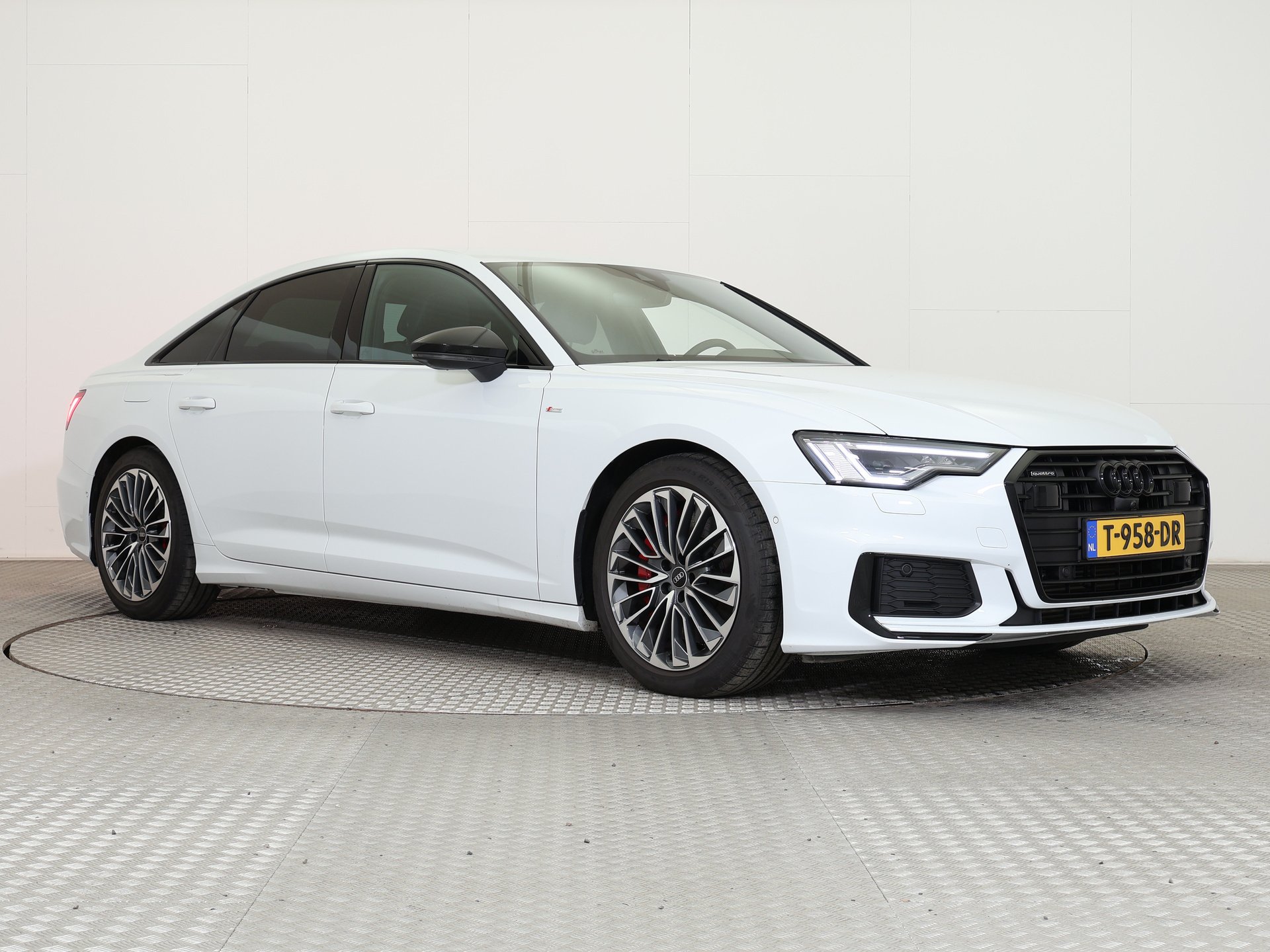 Audi A6 55 TFSI - Hybride - Automatic - 12 935 km