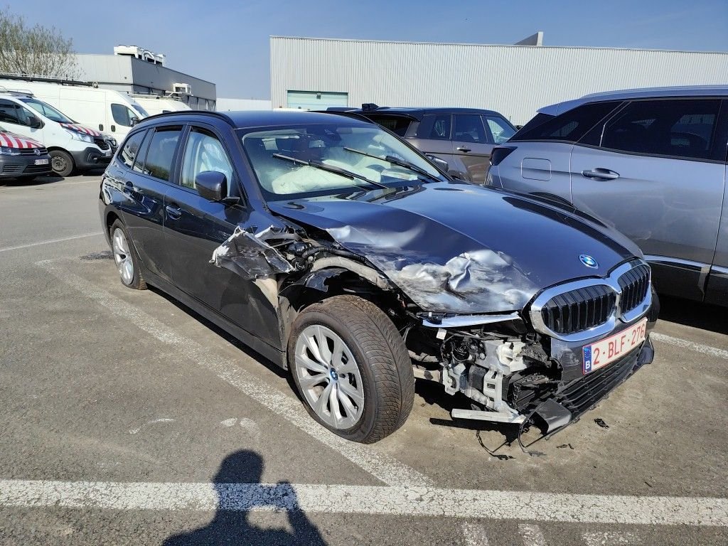 Bmw 3 Series - - Hybride - Automatic - 42 095 km