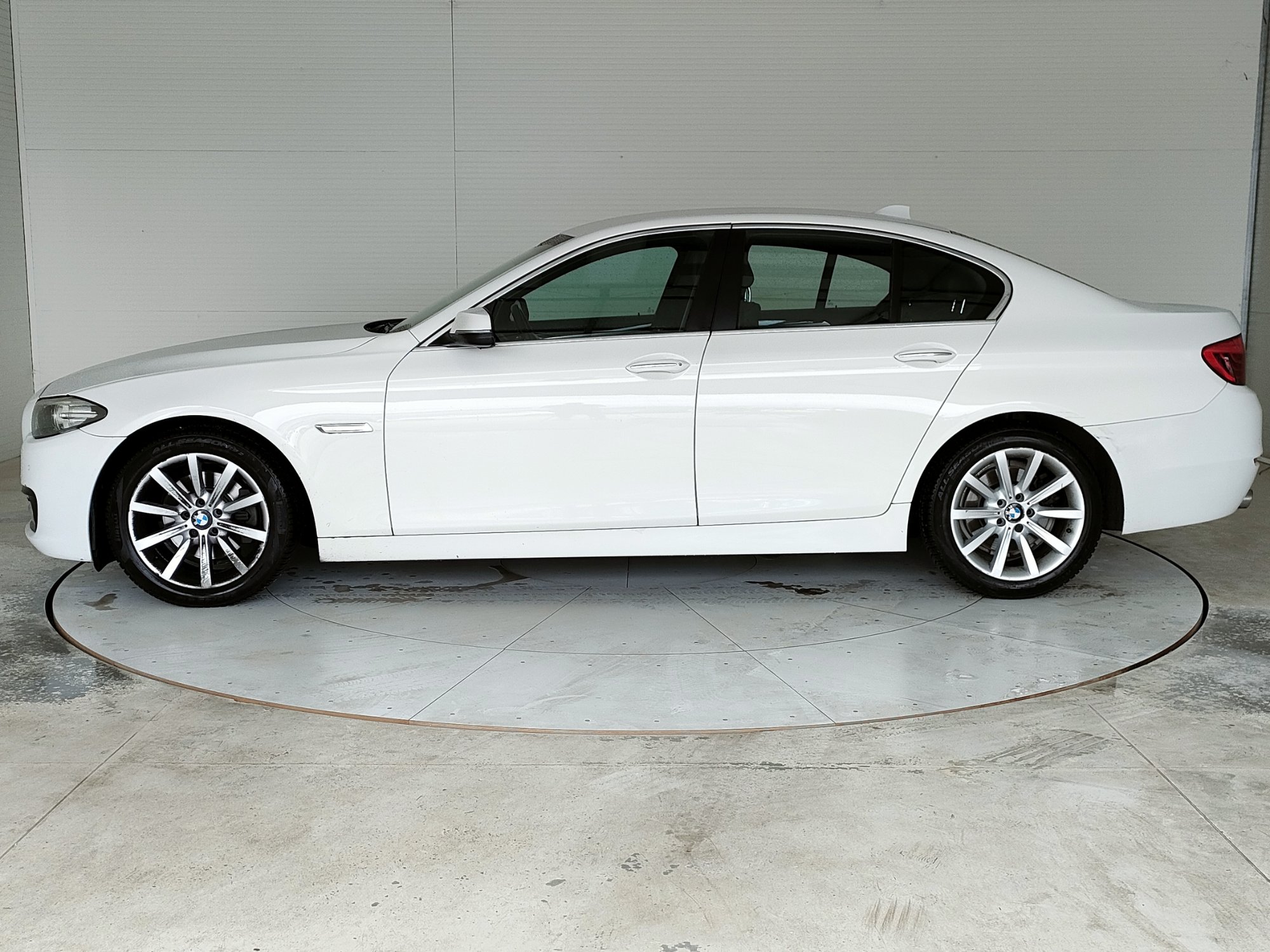 Bmw 5 Series - - Diesel - Automatic - 266 427 km