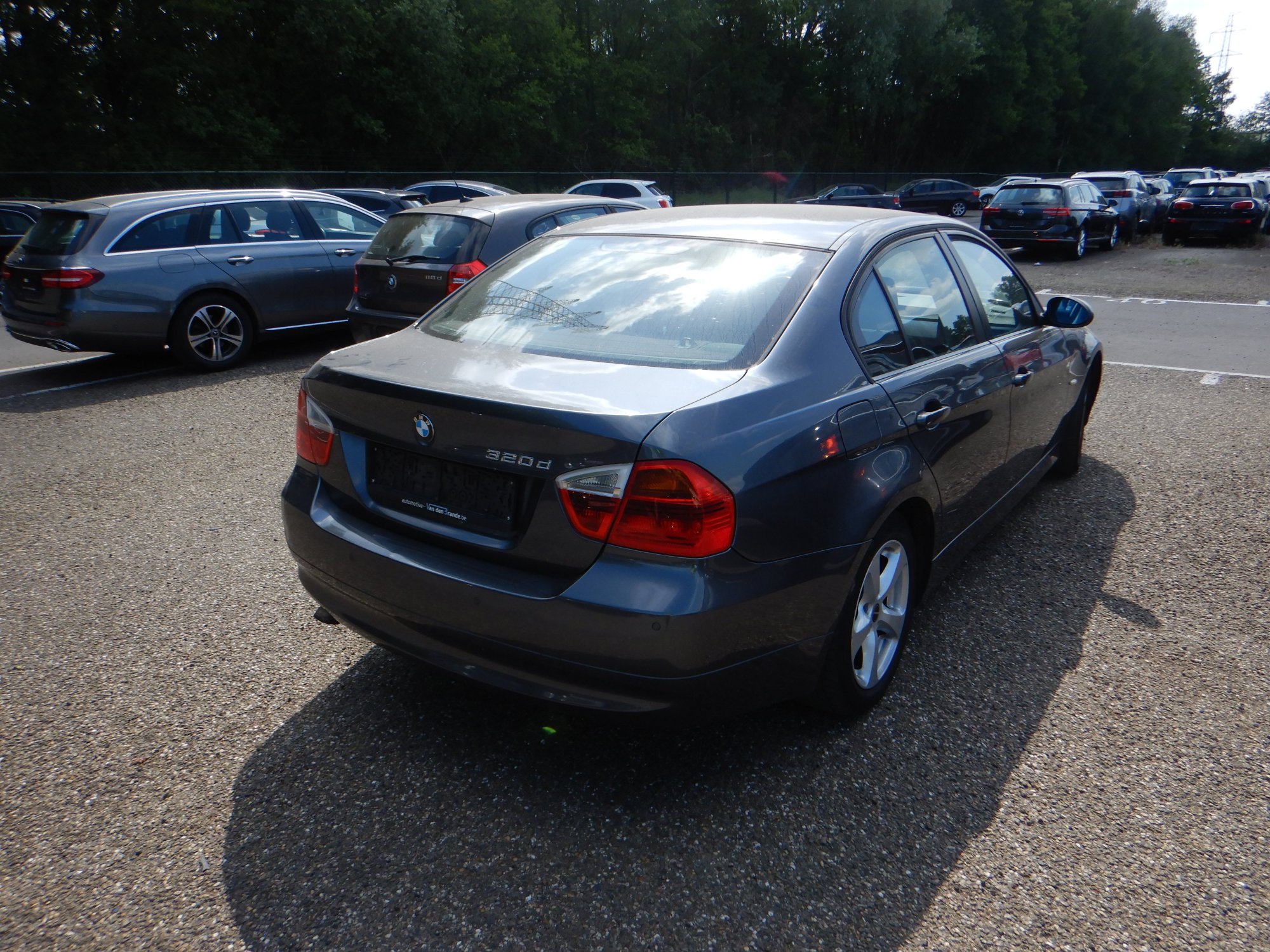 Bmw 3 Series 320d - Diesel - Manual - 276 934 km