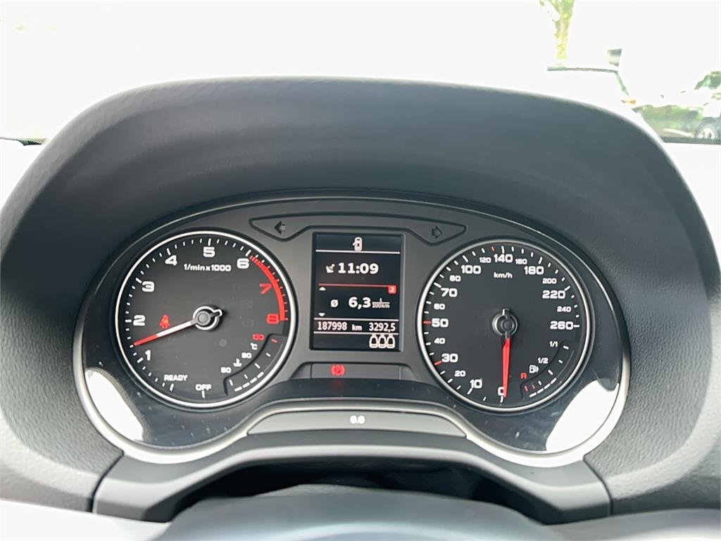 Audi Q2 30 TFSI - Benzine - Manual - 187 998 km