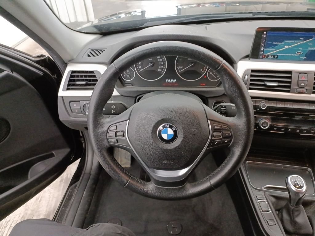 Bmw 3 Series 318d - Diesel - Manual - 114 644 km