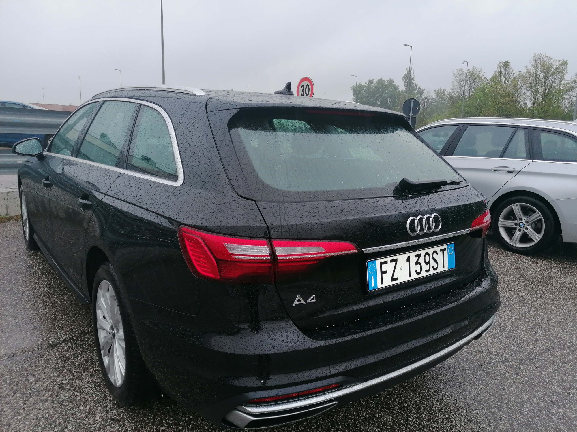 Audi A4 30 - Diesel - Automatic - 142 696 km