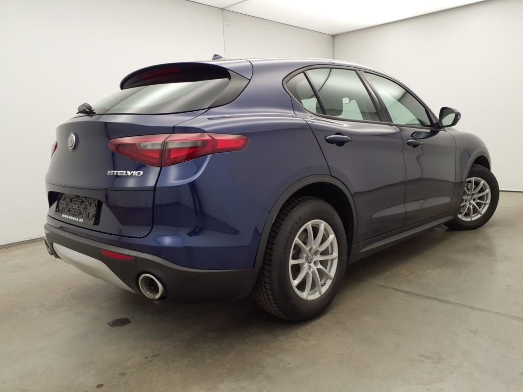 Alfa romeo Stelvio 2.2 JTD - Diesel - Automatic - 81 061 km