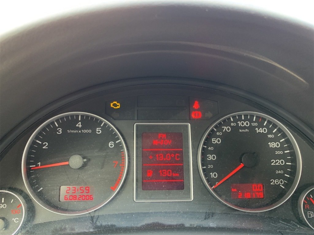 Audi A4 1.6 - Benzine - Manual - 218 179 km