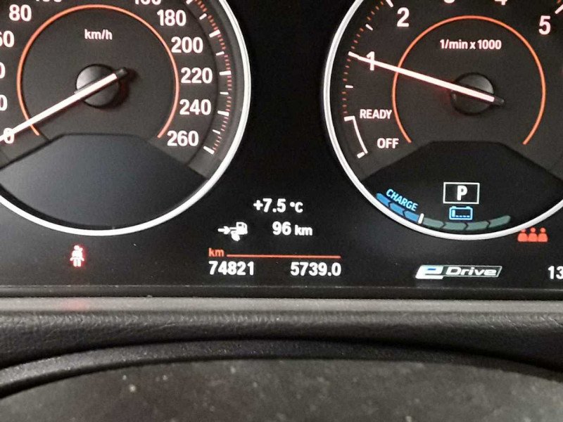 Bmw 3 Series 330e - Hybride - Automatic - 74 821 km