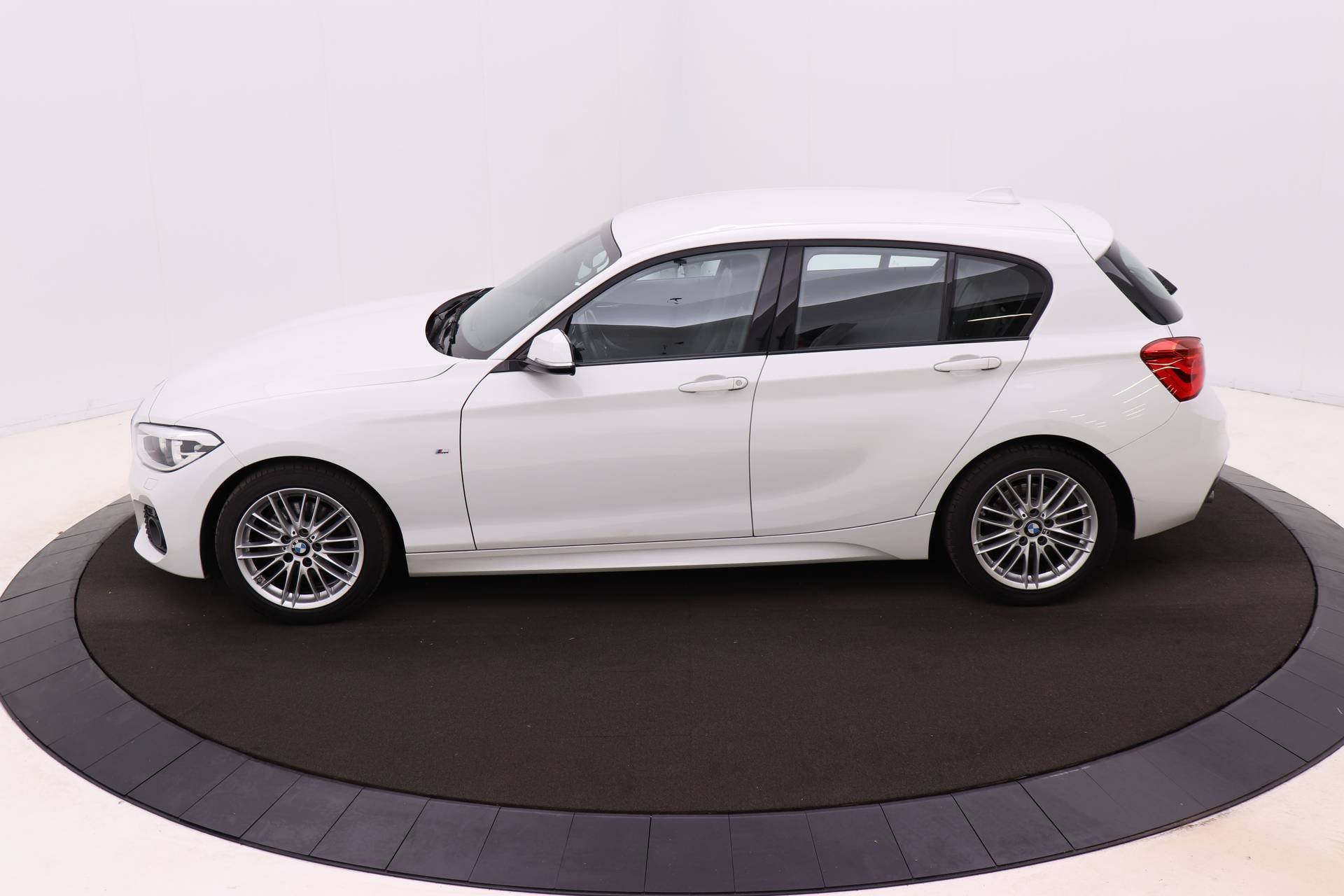 Bmw 1 Series 120i - Benzine - Automatic - 55 511 km