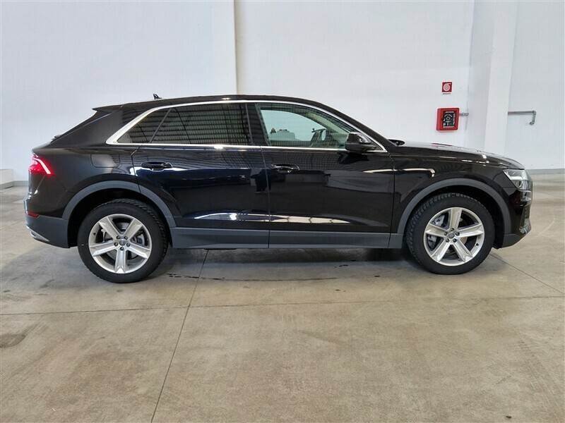 Audi Q8 3.0 TDI - Hybride - Automatic - 119 175 km