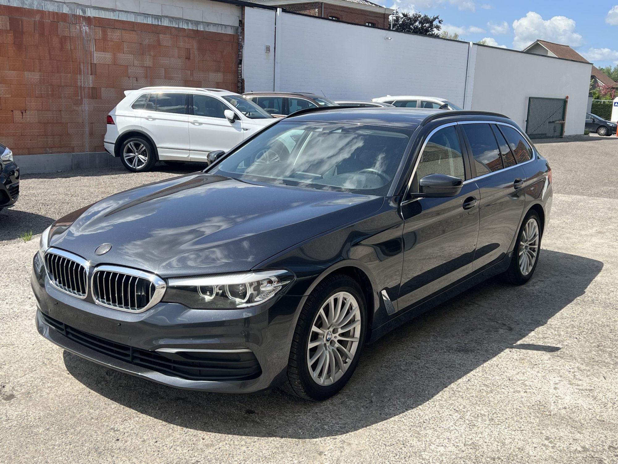 Bmw 5 Series 520d - Diesel - Automatic - 166 837 km