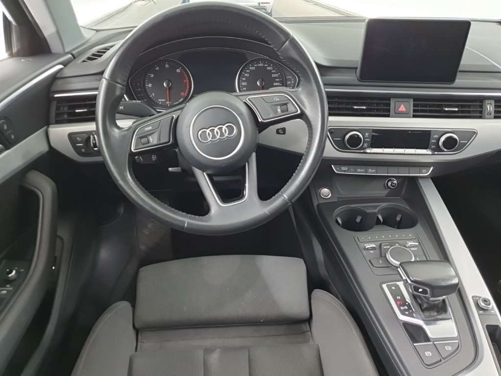 Audi A4 1.4 TFSI - Benzine - Automatic - 140 733 km