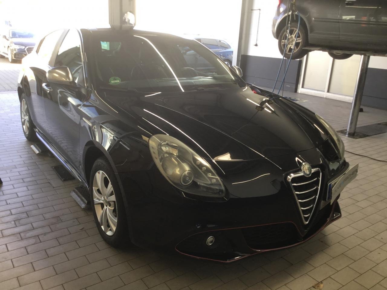 Alfa romeo Giulietta 2.0 JTDm - Diesel - Manual - 151 971 km