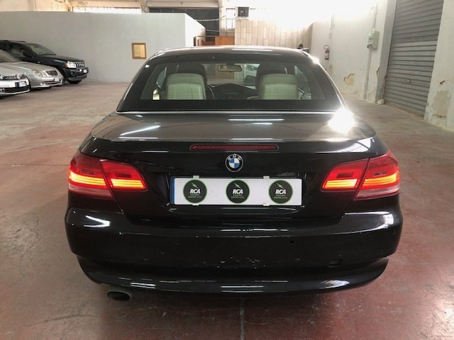 Bmw 3 Series 320d - Diesel - Automatic - 182 610 km