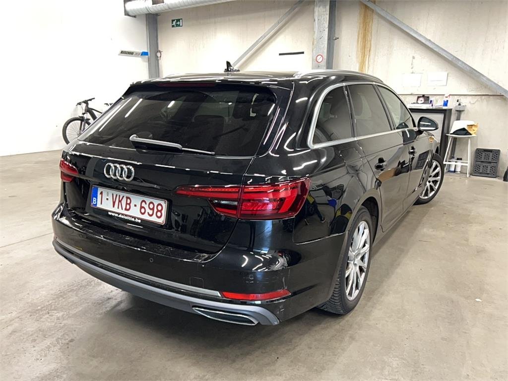 Audi A4 35 TDI - Diesel - Automatic - 77 733 km